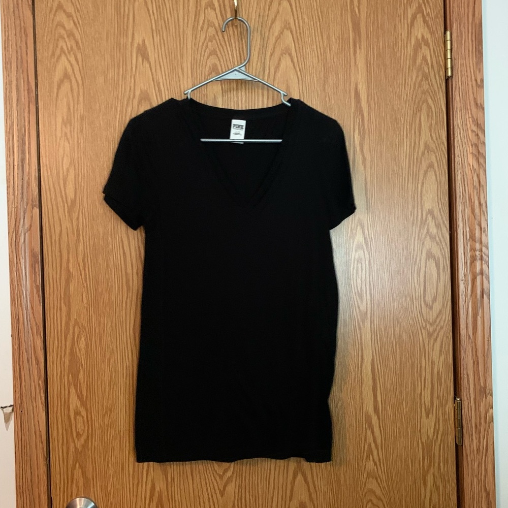 Womens Pink v-neck Tee size L